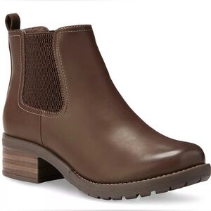 Eastland Jasmine Chelsea Brown Boots